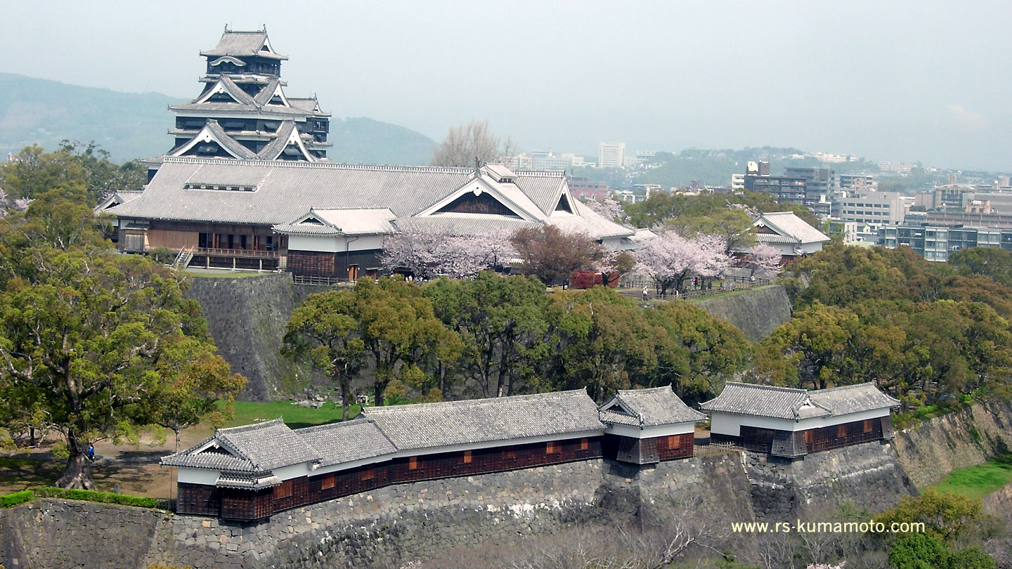熊本地震直前の本丸御殿付近の春　2016年4月撮影