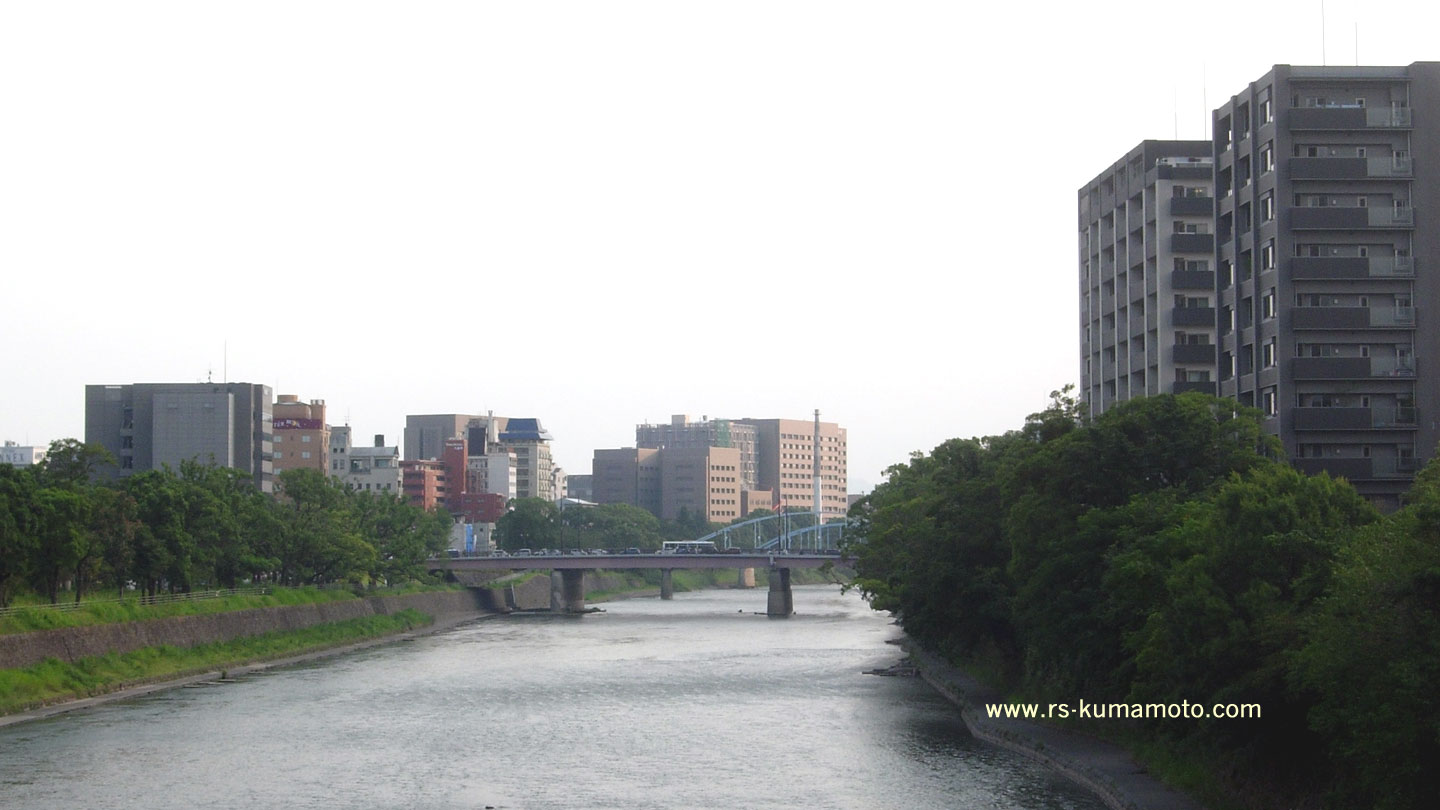 明午橋から熊本大学病院方向　2016年9月撮影