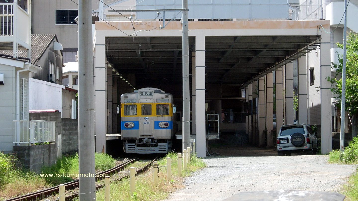 藤崎宮前駅停車中の旧都営地下鉄6211　2009年3月撮影
